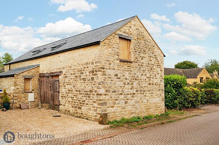 3 Bedroom Barn For Sale In The Old Barn, NN13