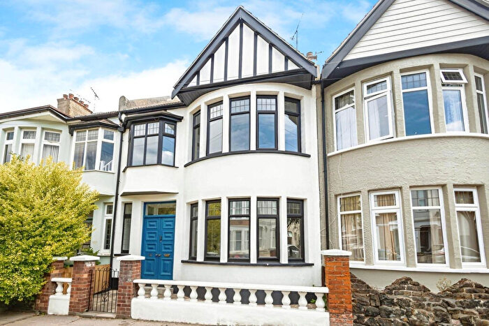 3 Bedroom Terraced House For Sale In Brightwell Avenue, Westcliff-on-Sea, SS0