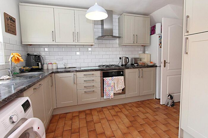 3 Bedroom Semi-Detached House For Sale In Norbury Drive, Brierley Hill, DY5
