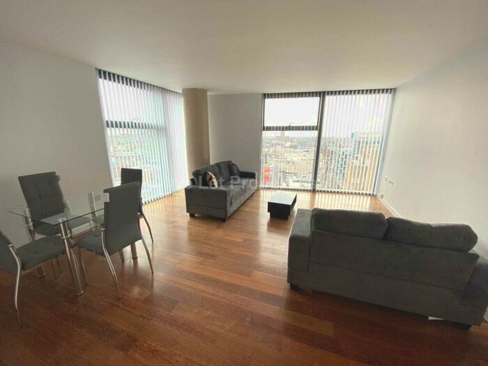 2 Bedroom Apartment To Rent In West Tower, Liverpool, L3