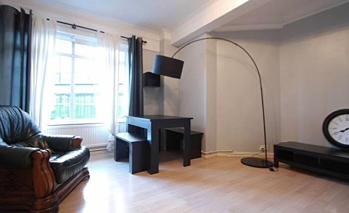 1 Bedroom Flat For Sale In Rossmore Court, Park Road, London, NW1