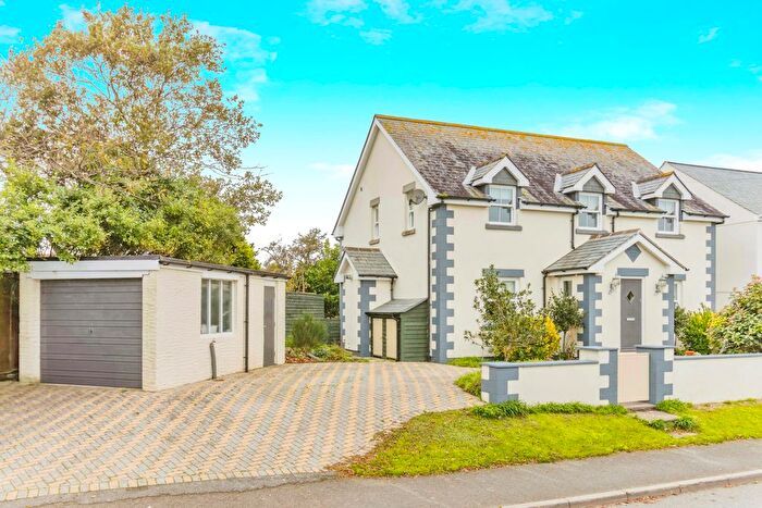 4 Bedroom Detached House For Sale In Killigarth, Looe, Cornwall, PL13