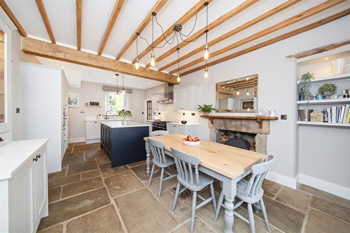 3 Bedroom Cottage For Sale In Moor Lane, Addingham, LS29