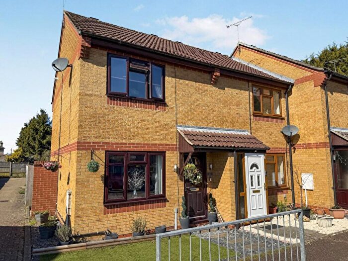 2 Bedroom End Of Terrace House For Sale In St. Benedicts Road, Brandon, IP27