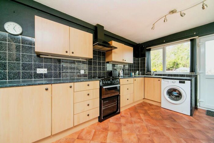 2 Bedroom Bungalow For Sale In Leyland Drive, Saltney Ferry, Caer, Leyland Drive, CH4