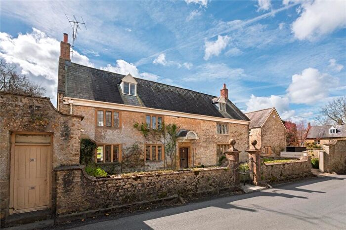 5 Bedroom Detached House For Sale In Whitcombe Road, Beaminster, Dorset, DT8