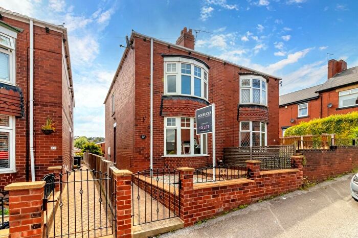 3 Bedroom Semi-Detached House To Rent In Coniston Road, Oakwell, Barnsley, S71