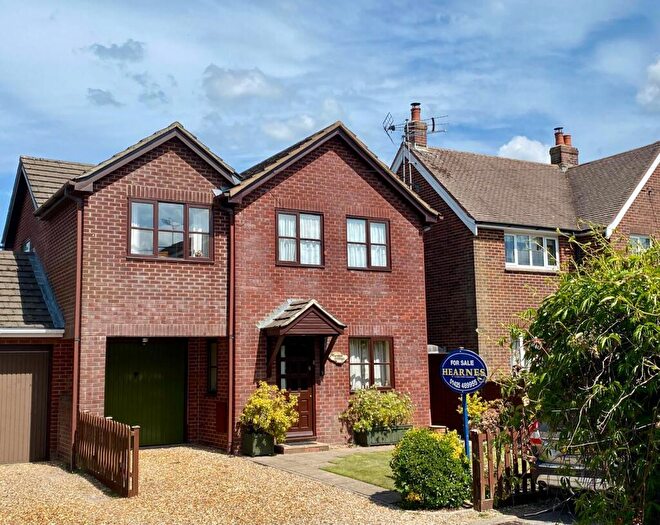 3 Bedroom Cottage For Sale In Town Centre, Ringwood, BH24