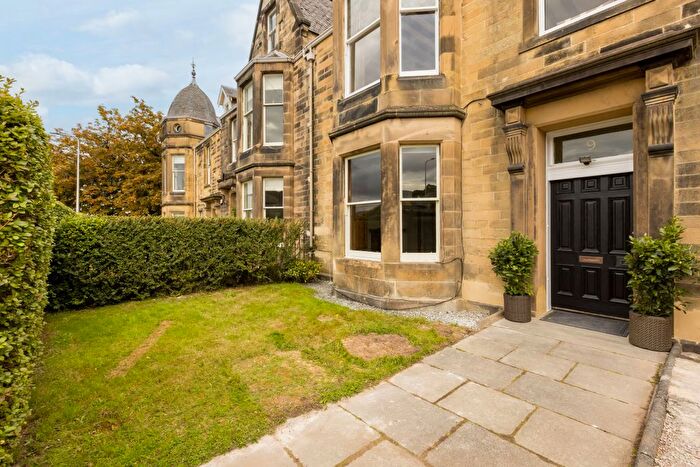 2 Bedroom Flat For Sale In (F) Queensferry Terrace, West End, Edinburgh, EH4