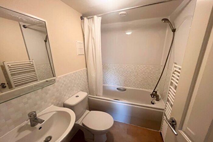 4 Bedroom Property To Rent In Over Drive, Bristol, BS34
