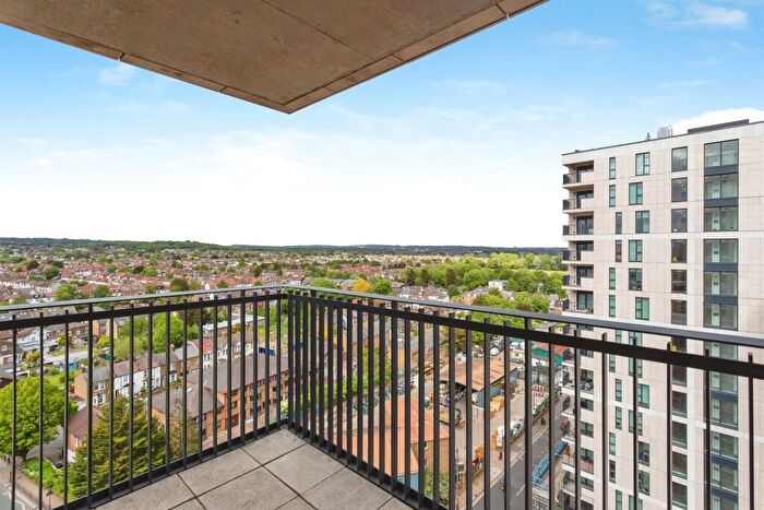 1 Bedroom Flat For Sale In Masons Avenue, Harrow, HA3