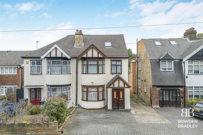 4 Bedroom Semi Detached House For Sale In Tomswood Hill, Hainault, IG6