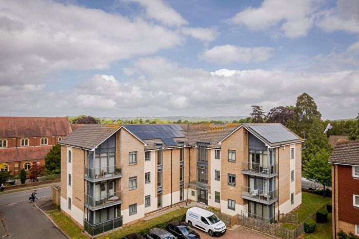 1 Bedroom Flat For Sale In Carlton Road, Laton Place Carlton Road, RH1