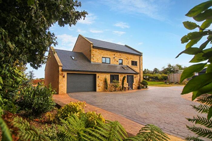 4 Bedroom Detached House For Sale In Millbank Close, Seaham, SR7