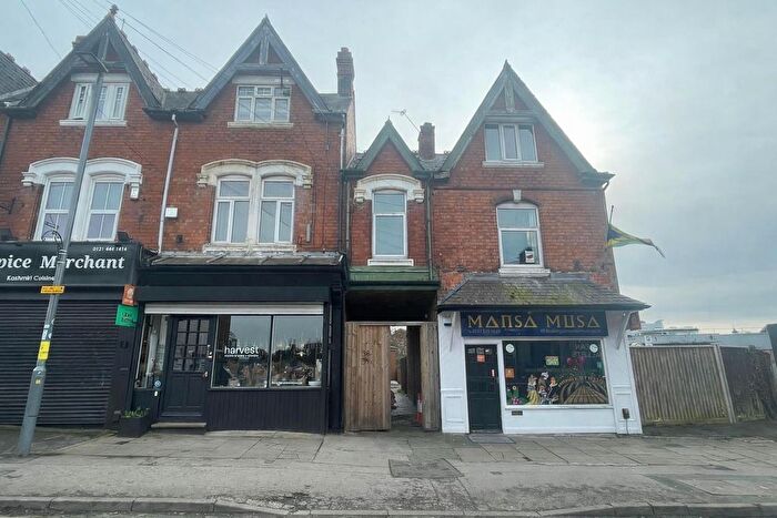 4 Bedroom Flat To Rent In Poplar Road, Kings Heath, B14