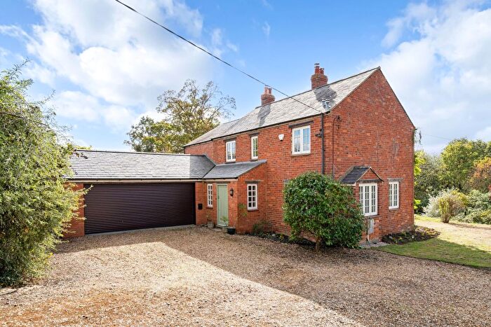 3 Bedroom Detached House To Rent In Brackley Road, Greatworth, Banbury, OX17