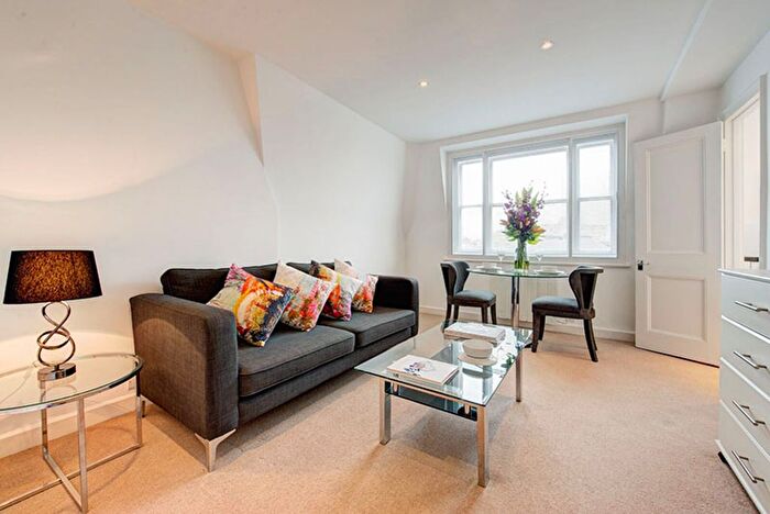 Studio To Rent In Hill Street, Mayfair, London, W1J