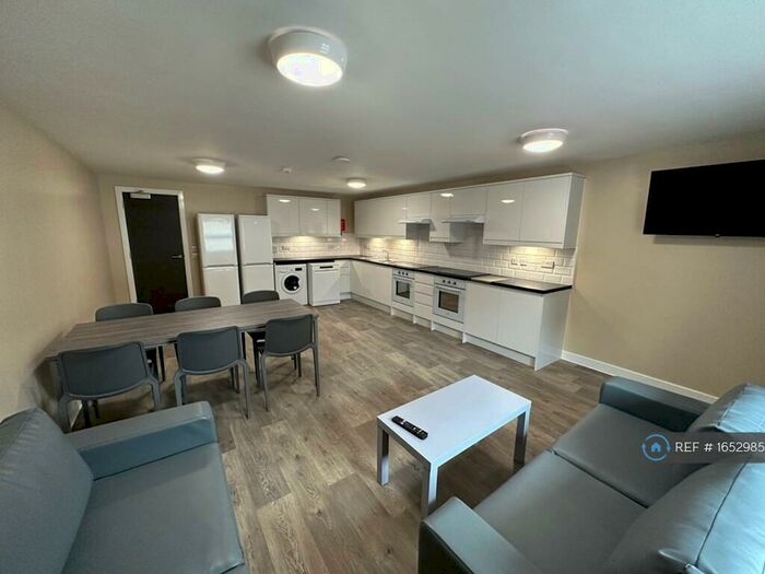 6 Bedroom Flat To Rent In Stokes Croft, Bristol, BS1