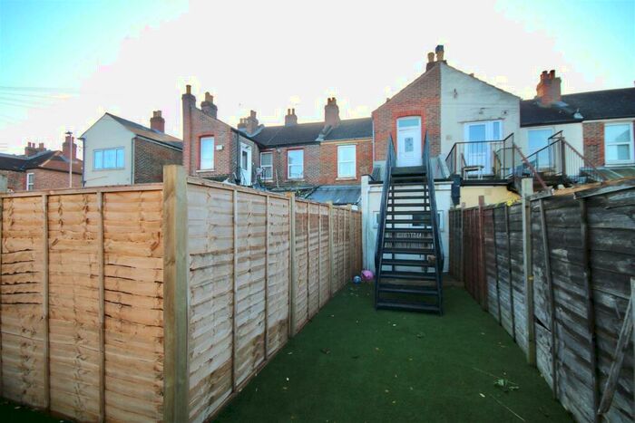 2 Bedroom Flat To Rent In Chichester Road, Portsmouth, PO2