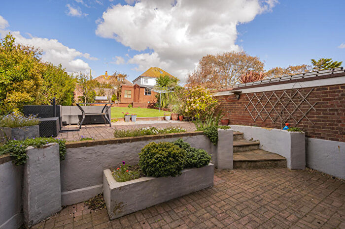 3 Bedroom End Of Terrace House For Sale In Brambletyne Avenue, Saltdean Brighton, East Sussex, BN2