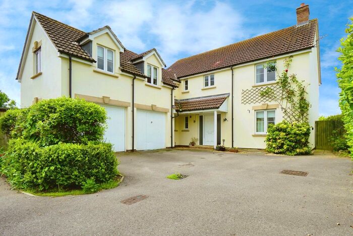 5 Bedroom Detached House For Sale In Threadneedle Close, Kingsbury Episcopi, Martock, TA12