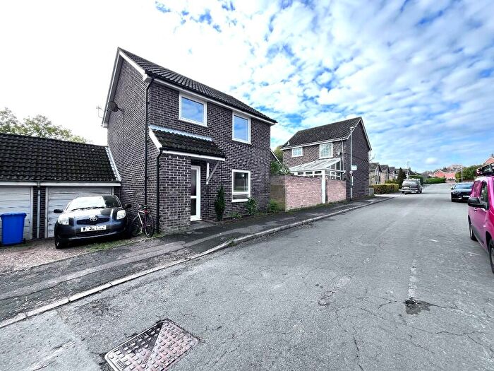 3 Bedroom Detached House To Rent In Abinger Way, Norwich, Norfolk, NR4