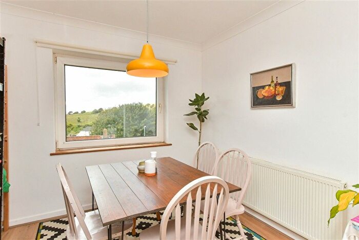 2 Bedroom Semi-detached House For Sale In Norwich Drive, Brighton, East Sussex, BN2