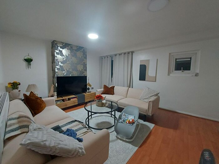 2 Bedroom Flat For Sale In Quebec Road, Leicester, LE1