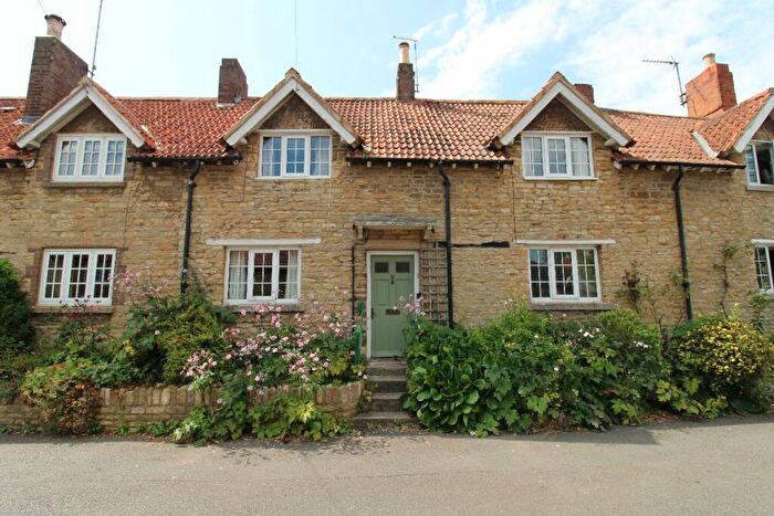 3 Bedroom Cottage For Sale In The Square, Yardley Hastings, Northants, NN7