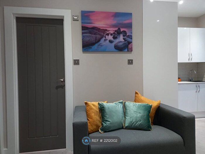 1 Bedroom Flat To Rent In Mansfield Road, Reading, RG1