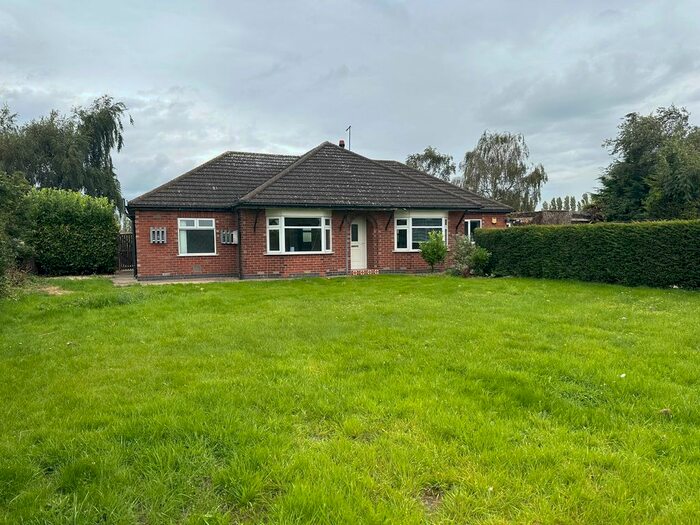 4 Bedroom Bungalow To Rent In Saxilby Road, Skellingthorpe, Lincoln, LN6
