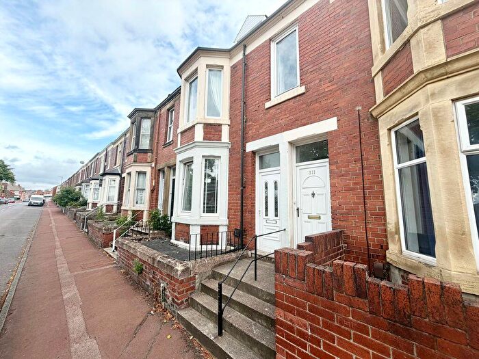 3 Bedroom Maisonette To Rent In Brighton Road, Gateshead, NE8