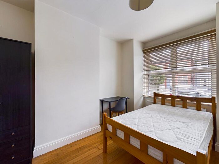 3 Bedroom Flat To Rent In Sandown Road, Brighton, BN2