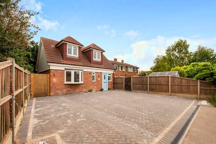 3 Bedroom Detached House To Rent In London Road, Newington, Sittingbourne, ME9