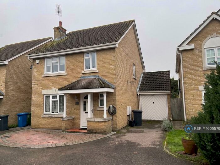 4 Bedroom Detached House To Rent In Heynes Green, Maidenhead, SL6