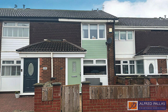 2 Bedroom Terraced House For Sale In Edgeworth Crescent, Fulwell, SR6