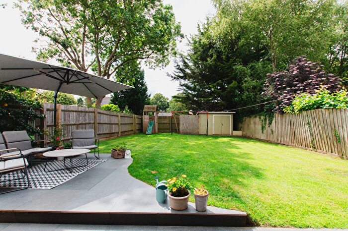 4 Bedroom Detached House For Sale In Orchard Road, Hook Norton, OX15