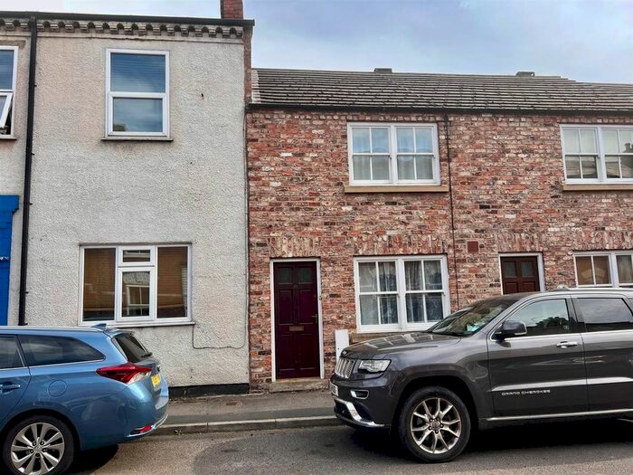 2 Bedroom Terraced House To Rent In Ambrose Street, York, YO10