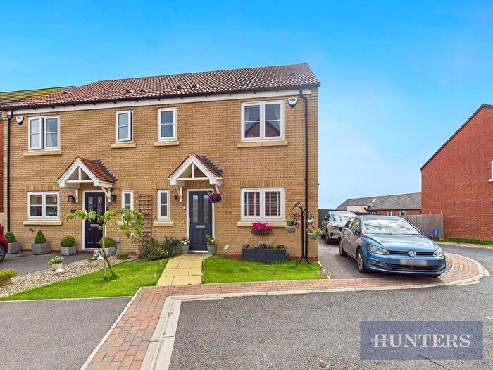 3 Bedroom Semi-detached House For Sale In Bilberry Avenue, Eastfield, Scarborough, YO11