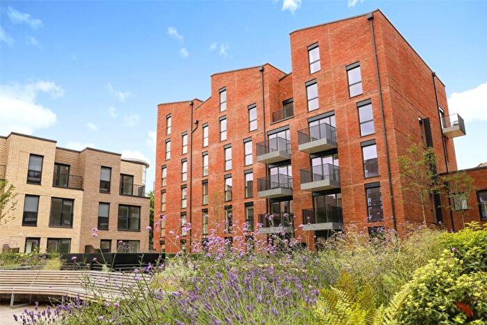 2 Bedroom Apartment To Rent In Bakers Yard South, Joseph Huntley Walk, Reading, Berkshire, RG1