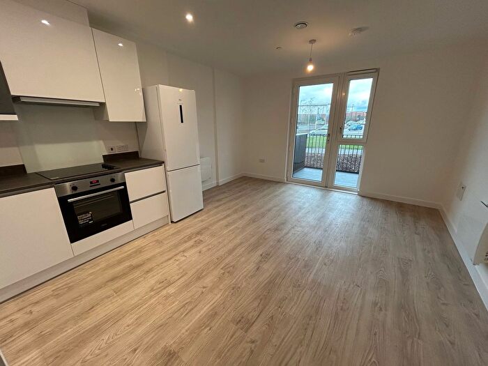 1 Bedroom Flat To Rent In Griffiths Close, Balsall Heath, Birmingham, B12