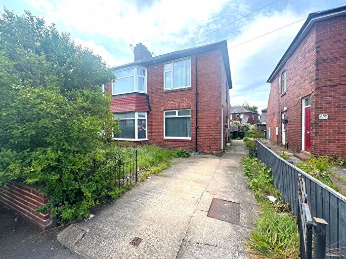 2 Bedroom Flat To Rent In Dene Crescent, Wallsend, NE28