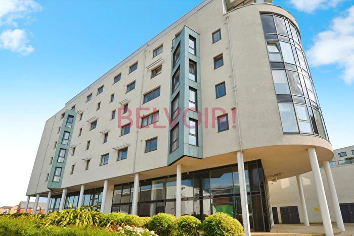 2 Bedroom Flat To Rent In Ocean Village, Southampton, SO14