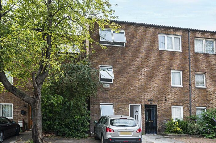 3 Bedroom House To Rent In Brick Lane, , Aldgate, London, E2