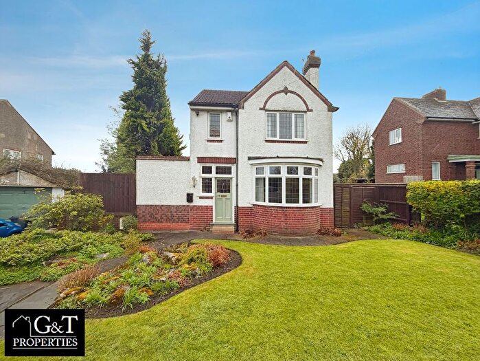 3 Bedroom Detached House For Sale In Tipton Road, Woodsetton, Dudley, DY3