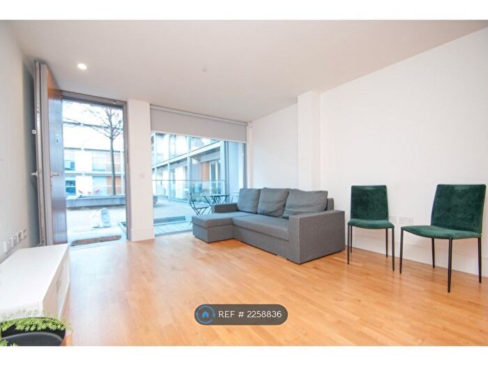 1 Bedroom Flat To Rent In Highbury Stadium Square, London, N5