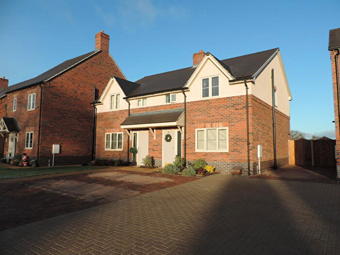 3 Bedroom Semi-Detached House To Rent In Seckington Lane, Newton Regis, B79