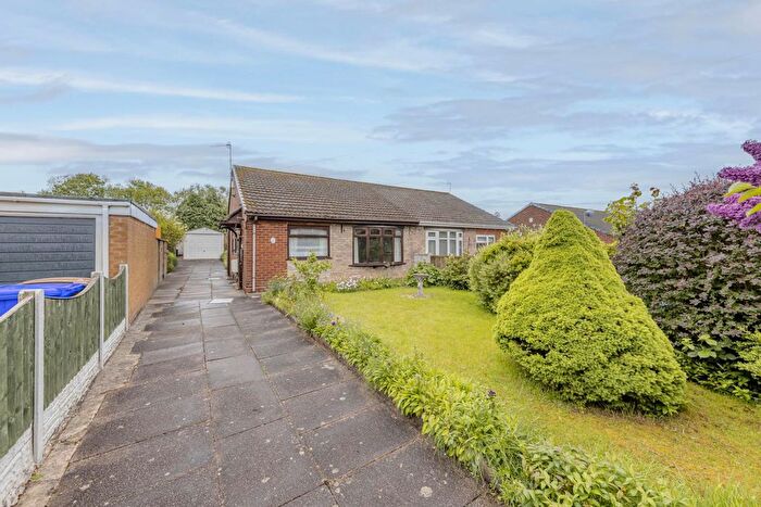 2 Bedroom Semi-Detached Bungalow For Sale In Byatts Grove, Stoke On Trent, ST3