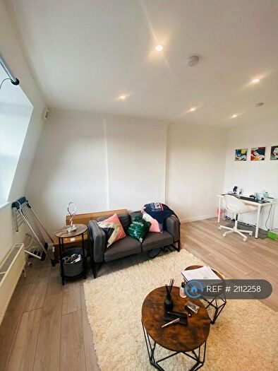 1 Bedroom Flat To Rent In West Street, Brighton, BN1