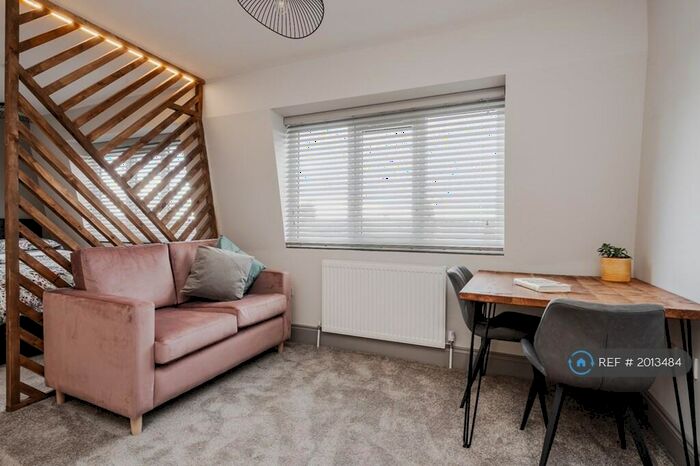 Studio To Rent In Empress Drive, Blackpool, FY2